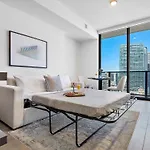 Mvr Stay In Style At Miami S Icon Tower