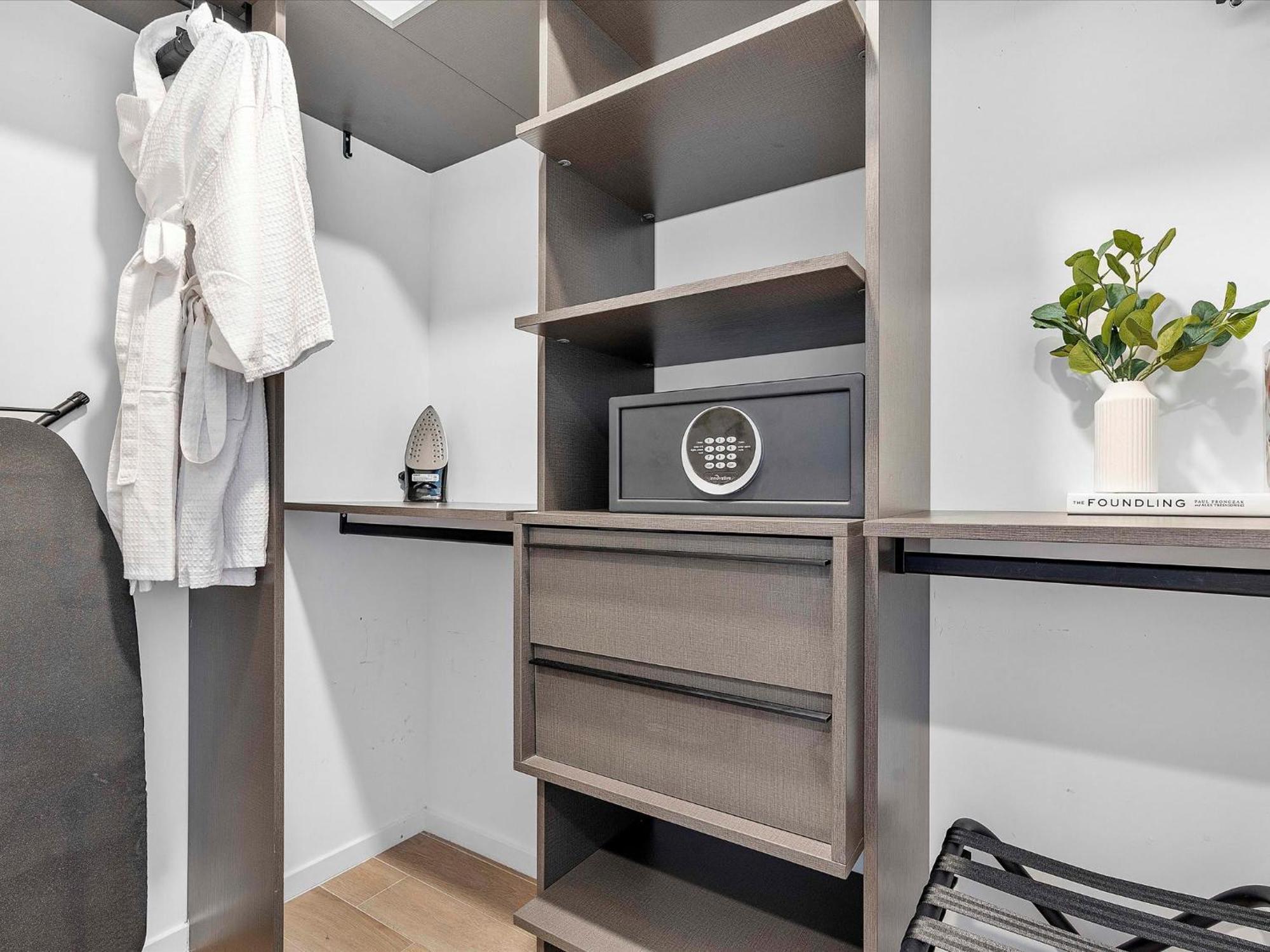 Mvr In Style At S Icon Tower Apartment Miami